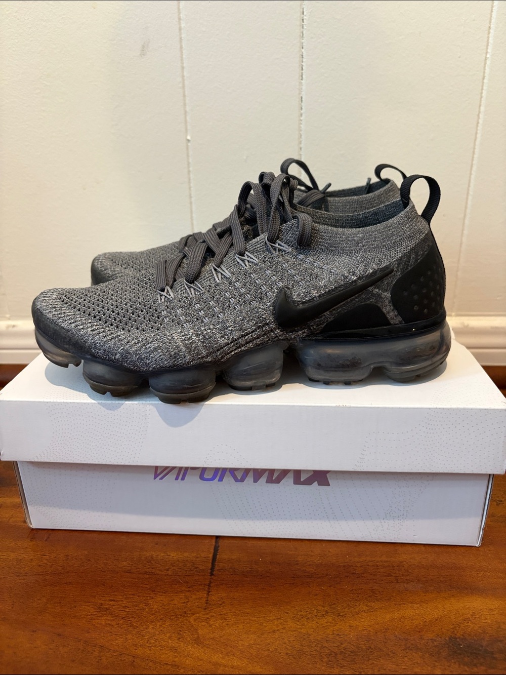 Nike VaporMax Flyknit Sneaker — Dark Gray/Black - Picture 3 of 8